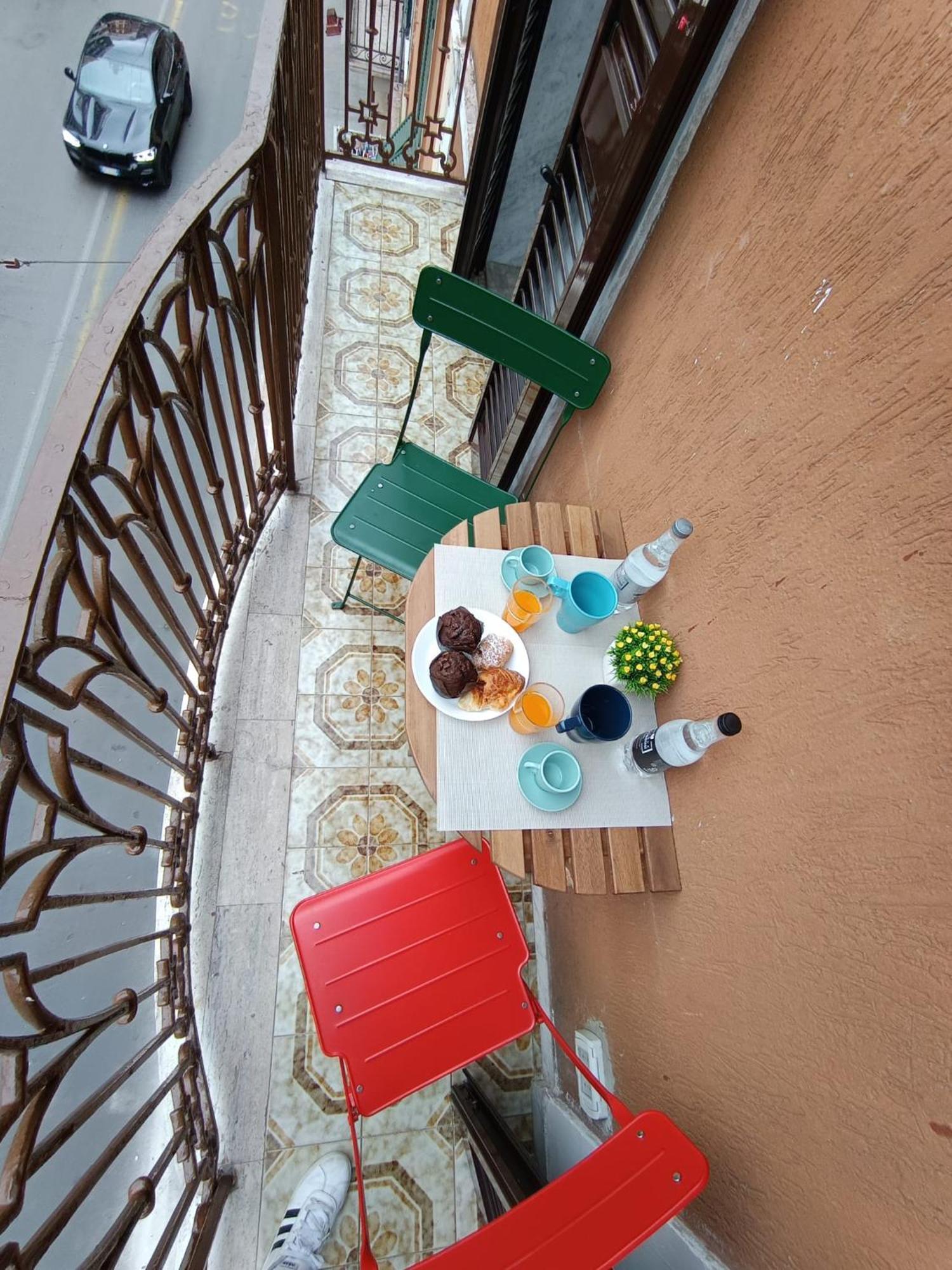 Apartmán Dimora Crispi 70 Bari Exteriér fotografie